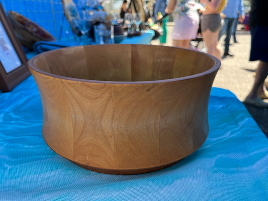 Shark Hunt high Wall Salad Bowl